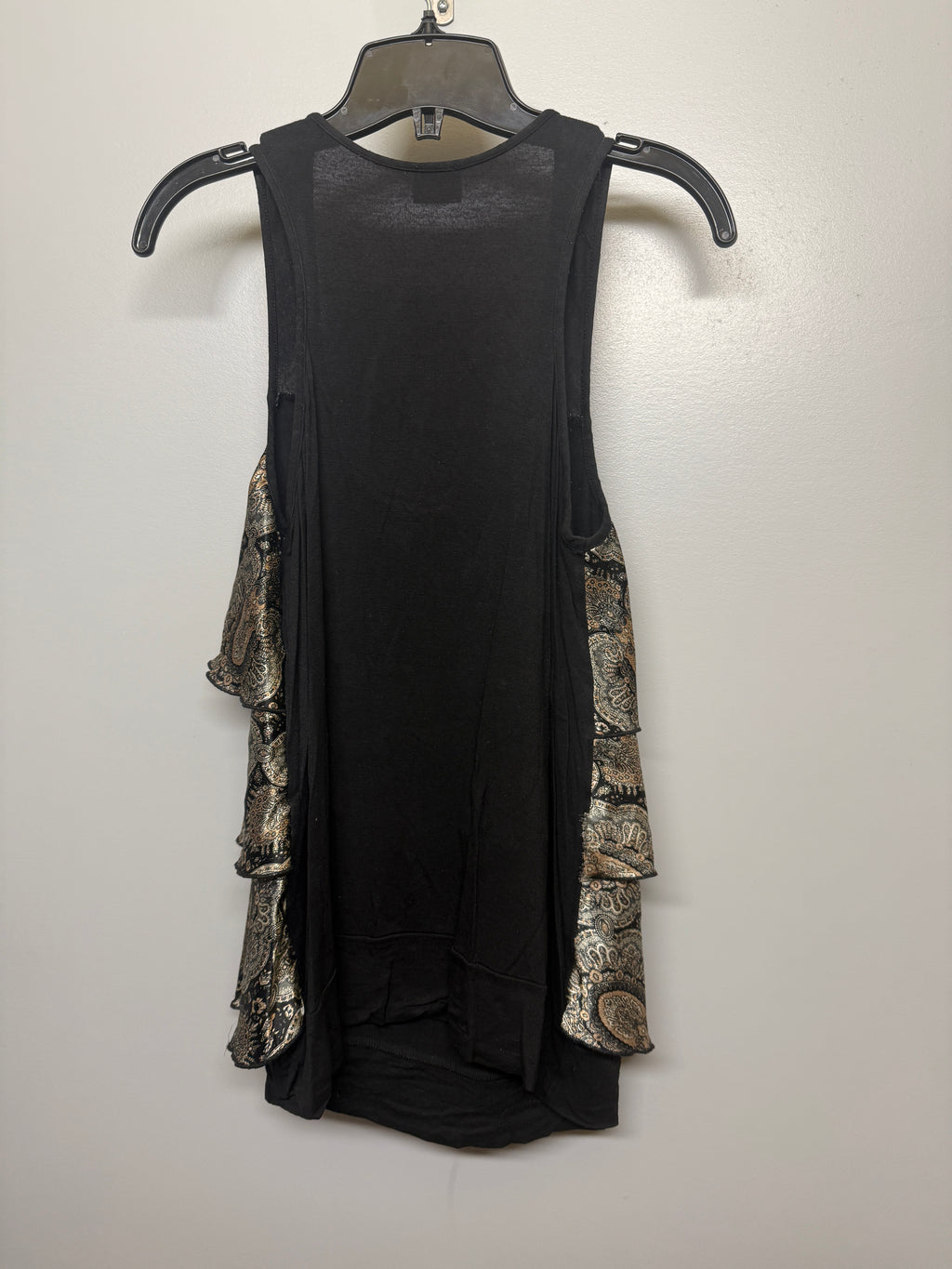 Suzy Shier NWOT Shiny Tiered Layered Black and Gold Sleeveless Shirt SIZE